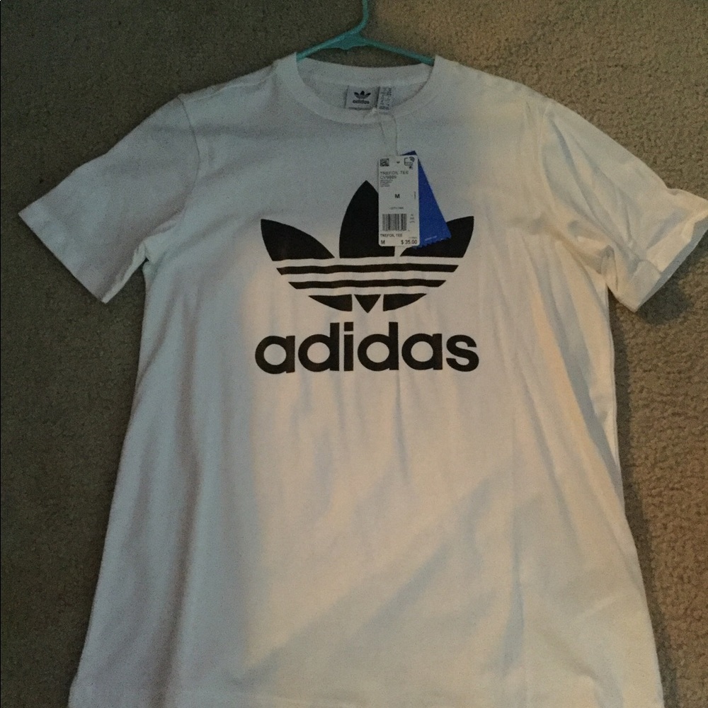 NWT adidas Womens Trefoil Tee Size Medium
